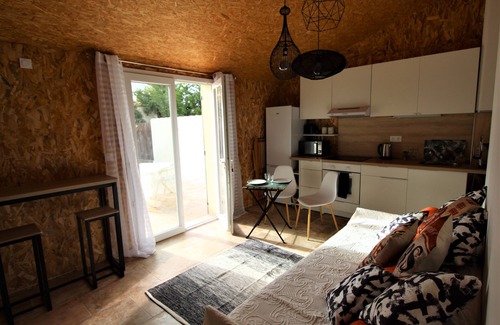 L'Isle-sur-la-Sorgue Apartment | saumane - lesbastidonsdelisle