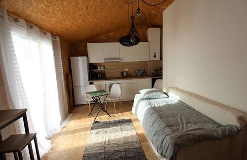L'Isle-sur-la-Sorgue Apartment | saumane - lesbastidonsdelisle