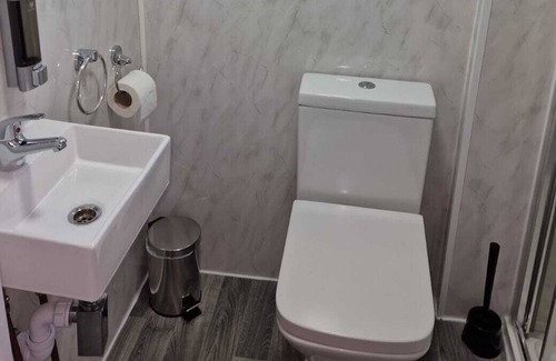 Leicester House | SAV 4 Bed House - Leicester