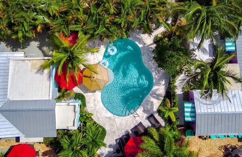 Flamingo Parks Condo | Savannah Apartment: a Cozy Retreat w/Heated Pool