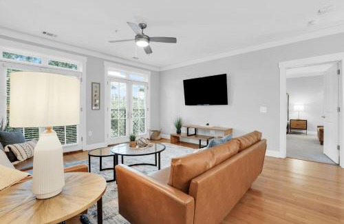Old West Broad Neighborhood Apartment | Savannah Residences