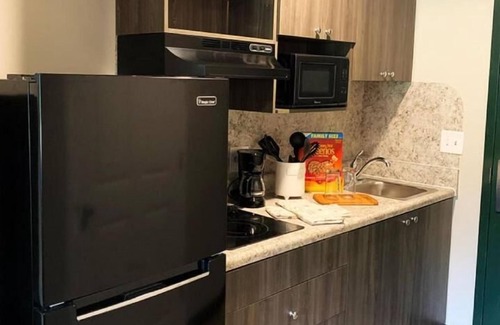 Ben Hill Hotel | Savannah Suites Atlanta Airport