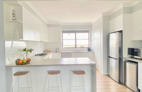 Toormina House | Sawtell Sanctuary - enjoy a private pool!