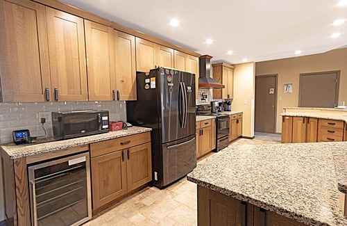 Snowshoe Condo | SC 5801: Silver Creek Penthouse – Cool Summer Escape with A/C in Every Bedroom!