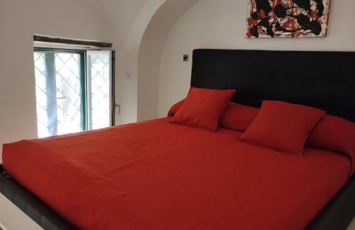 Vittorio Emanuele Apartment | ScarletHouse