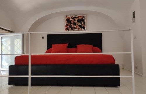 Vittorio Emanuele Apartment | ScarletHouse