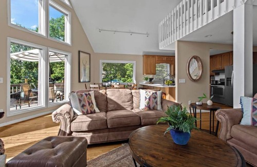 Menlo House | Scenic A-Frame | Pool, Hot Tub & Panoramic Views