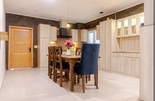 Khaira Gali Apartment | Scenic Apartment in Khaira Gali