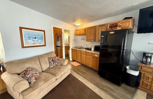 Bayview Hotel | Scenic Bay Motel room 2