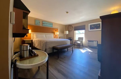 Mount Charleston Hotel | Scenic Escape w/Entertainment, Pet Access, Free Parking & Seasonal Fun
