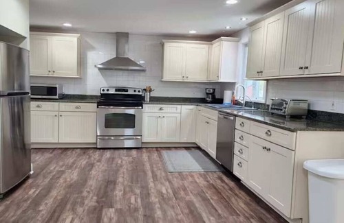 Skaneateles House | Scenic Finger Lakes Retreat ~ Lake Access & Cozy ~4 bedroom house in Skaneateles