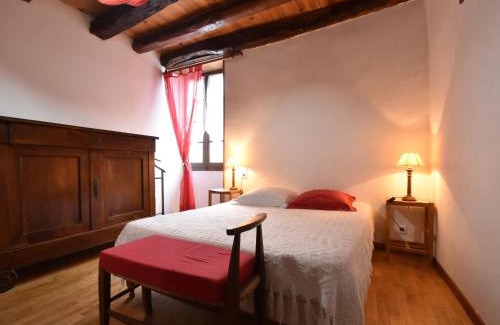 Allas-les-Mines House | Scenic Home in Berbiguières