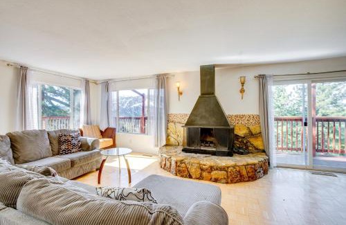 Upper Kingsbury House | Scenic Home with Sauna - 7 Mi to Heavenly Mountain!