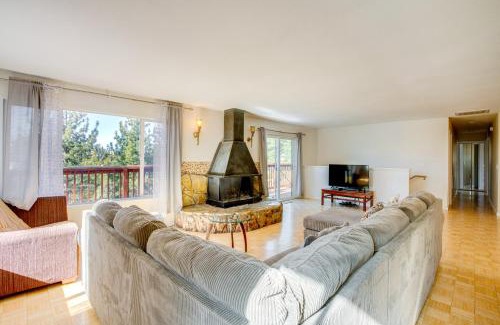 Upper Kingsbury House | Scenic Home with Sauna - 7 Mi to Heavenly Mountain!