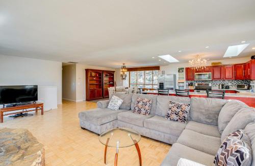 Upper Kingsbury House | Scenic Home with Sauna - 7 Mi to Heavenly Mountain!