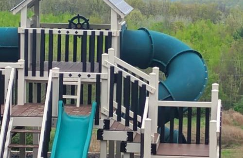 Millerton House | Scenic Ridge Haven Firepit, Trails & Views