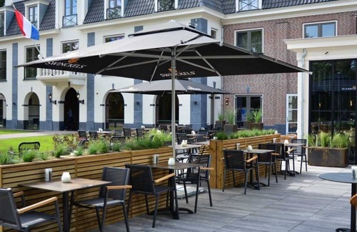 Nieuw-Haamstede Hotel | Scenic Unit Near Dunes and Forest with Breakfast Included in Your Daily Stay