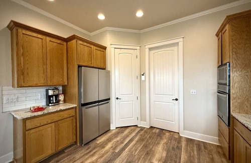 Baker City House | Scenic Views Home, Gorgeous Views! 4 Bdrm, 4 Bath, Local Golfing 50% Off!
