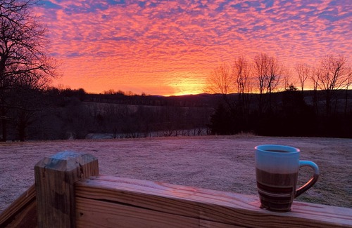 Marshall House | Scenic Views Near Marshall, Farm Stay, Private Patio, BBQ, with WiFi, AC