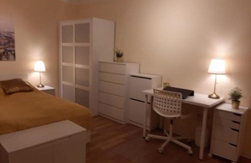 Nonnweiler Apartment | Schöne Ferienwohnung mit Balkon und Garten