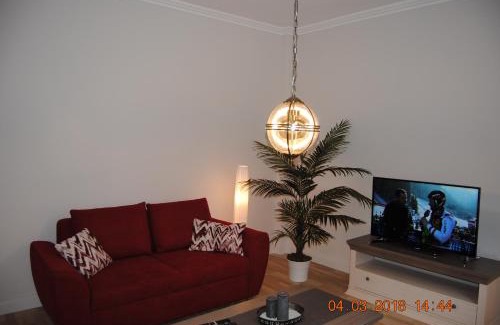 Gaarden-Sud - Kronsburg Apartment | Schöne Ferienwohnung zentral gelegen