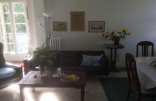 Trendelburg Apartment | Schöne Wohnung in Hessen mit Ruhebereich