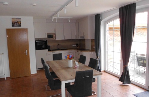 Norden House | Schönes Ferienhaus mit Getrenntem Apartment