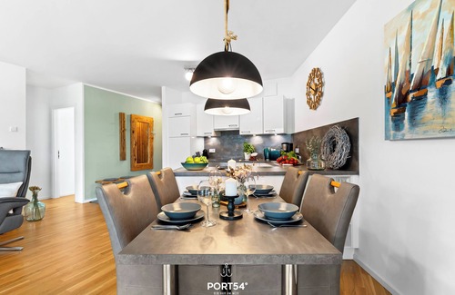 Kappeln Apartment | Schleiquartier - Hafenblick, Terrasse, Strandkorb, Aufzug, Dusche, Tiefgarage