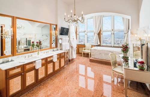 City Centre Salzburg Hotel | Schloss Mönchstein Hotel