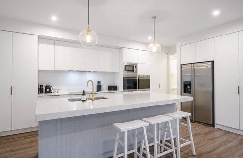 Warrnambool House | Schnapper Lane - Immerse yourself in the beauty of Warrnambool