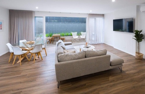 Warrnambool House | Schnapper Lane - Immerse yourself in the beauty of Warrnambool
