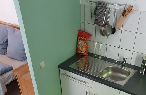 Feyen Condo | Schnucklige Kleine Ferienwohnung Ruhig und Verträumt im Wald Gelegen