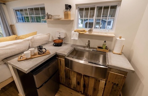 Schuylerville Cabin | Schuyler Yacht Basin