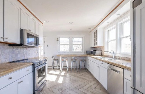 Siasconset House | Sconset Retreat with Ocean Views – Minutes from Nantucket’s Best Beaches