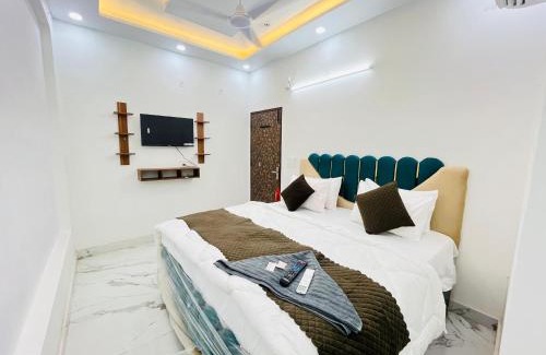 Ghaziabad Hotel | Scorpio Inn Couple Friendly Stay In Dashrathpuri