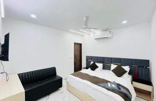 Ghaziabad Hotel | Scorpio Inn Couple Friendly Stay In Dashrathpuri