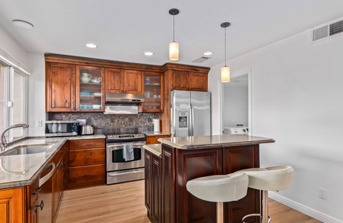 Entertainment District House | Scottsdale Townhome 2BD, Easy Walk to Old Town