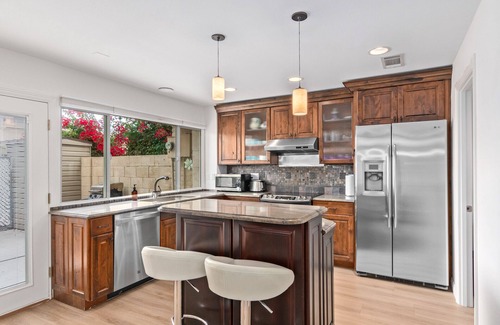 Entertainment District House | Scottsdale Townhome 2BD, Easy Walk to Old Town