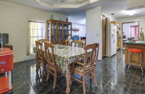 Harlingen Cottage | Screened Porch: Remote Harlingen House!