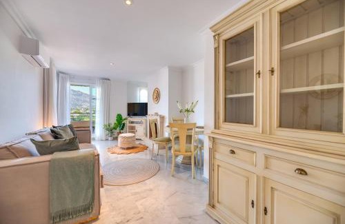 Nueva Andalucia Apartment | Señorio de Aloha in Puerto Banus