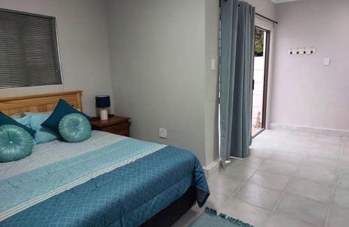 Melkbosstrand Bed & Breakfast | Sea and Salt