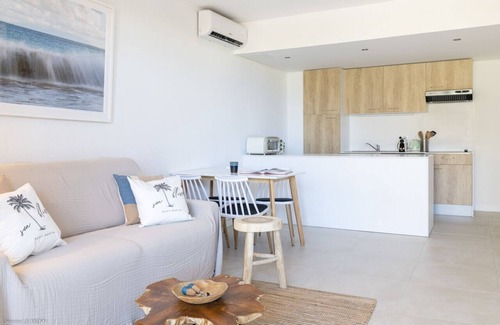 Anse Marcel Condo | Sea Bliss sea view Anse Marcel beach and restaurants walkable