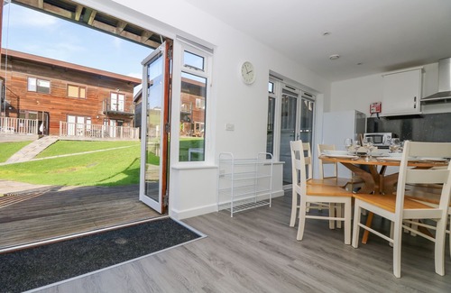 Porthtowan Apartment | Sea Breeze 17 Gannel