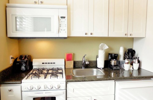 Pacific Grove Hotel | Sea Breeze Inn And Cottages