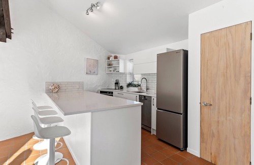 Orewa House | Sea Breeze - Orewa Oceanside Apartments