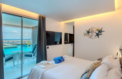 Playa Blanca Apartment | Sea Breeze Suites