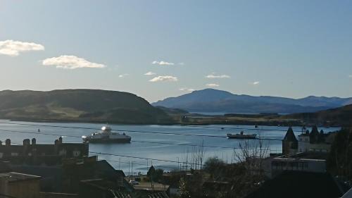 Oban House | Sea Breezes