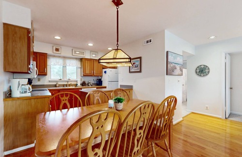 Bethany Beach Villa | Sea Colony Villa with Central AC & Washer/Dryer - Private Beach & 12 Pools