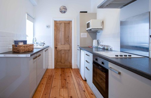 Manorbier Apartment | Sea Glass - 2 Bedroom Apartment - Manorbier