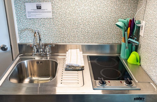 Treasure Island Hotel | Sea Jay Motel & Marina